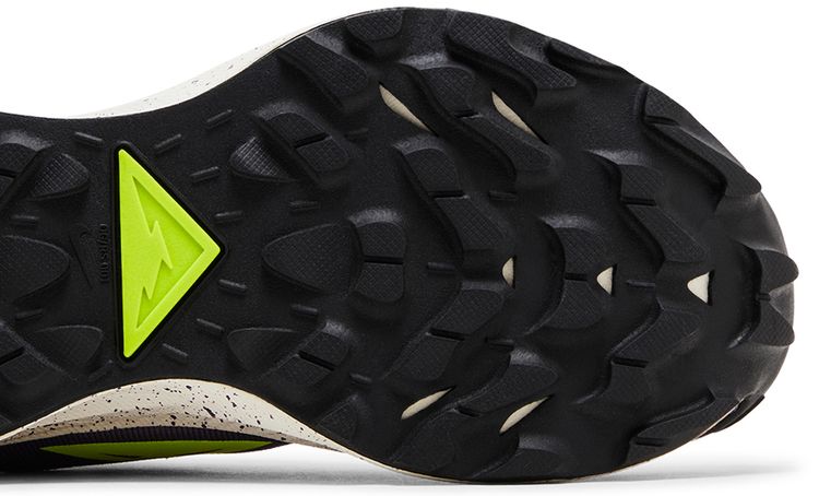 Nike Wmns Pegasus Trail 3 Canyon Purple Volt