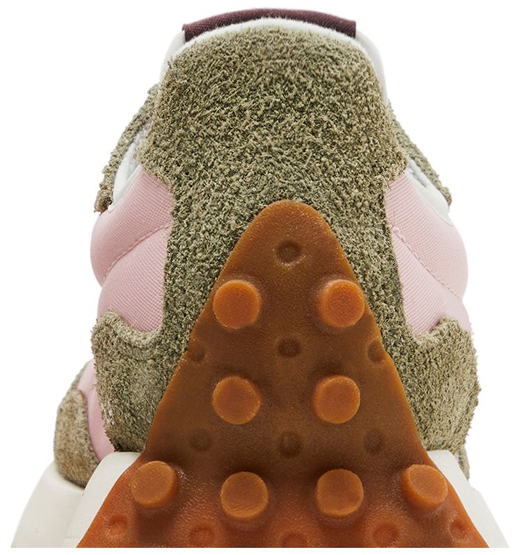 New Balance Wmns 327 Dark Olivine Licorice