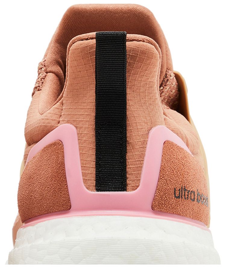 Adidas Wmns UltraBoost 10 Clay Strata Bliss Pink
