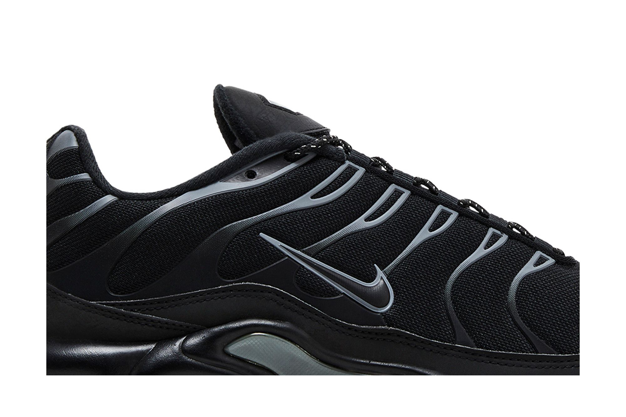 Nike air max 1 triple black gum hotsell