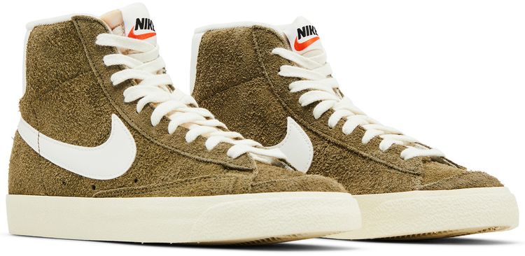 Nike Wmns Blazer Mid 77 Vintage Olive Suede