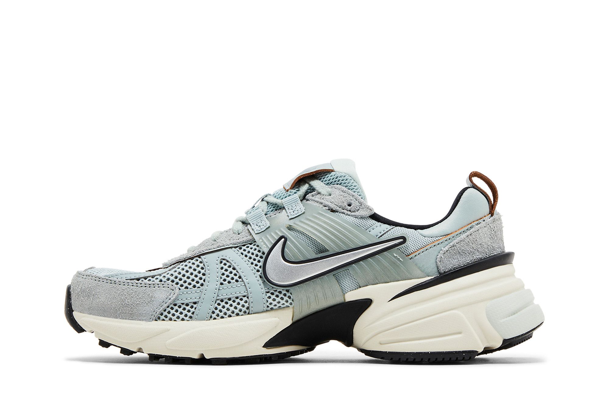 Buy Nike Wmns V2K Run 'Light Pumice' - FN6703 003 | GOAT