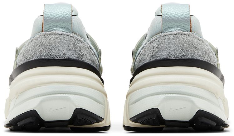 Nike Wmns V2K Run Light Pumice