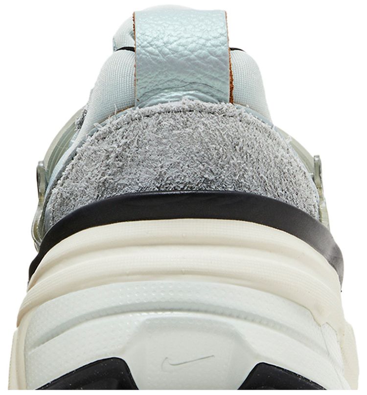 Nike Wmns V2K Run Light Pumice