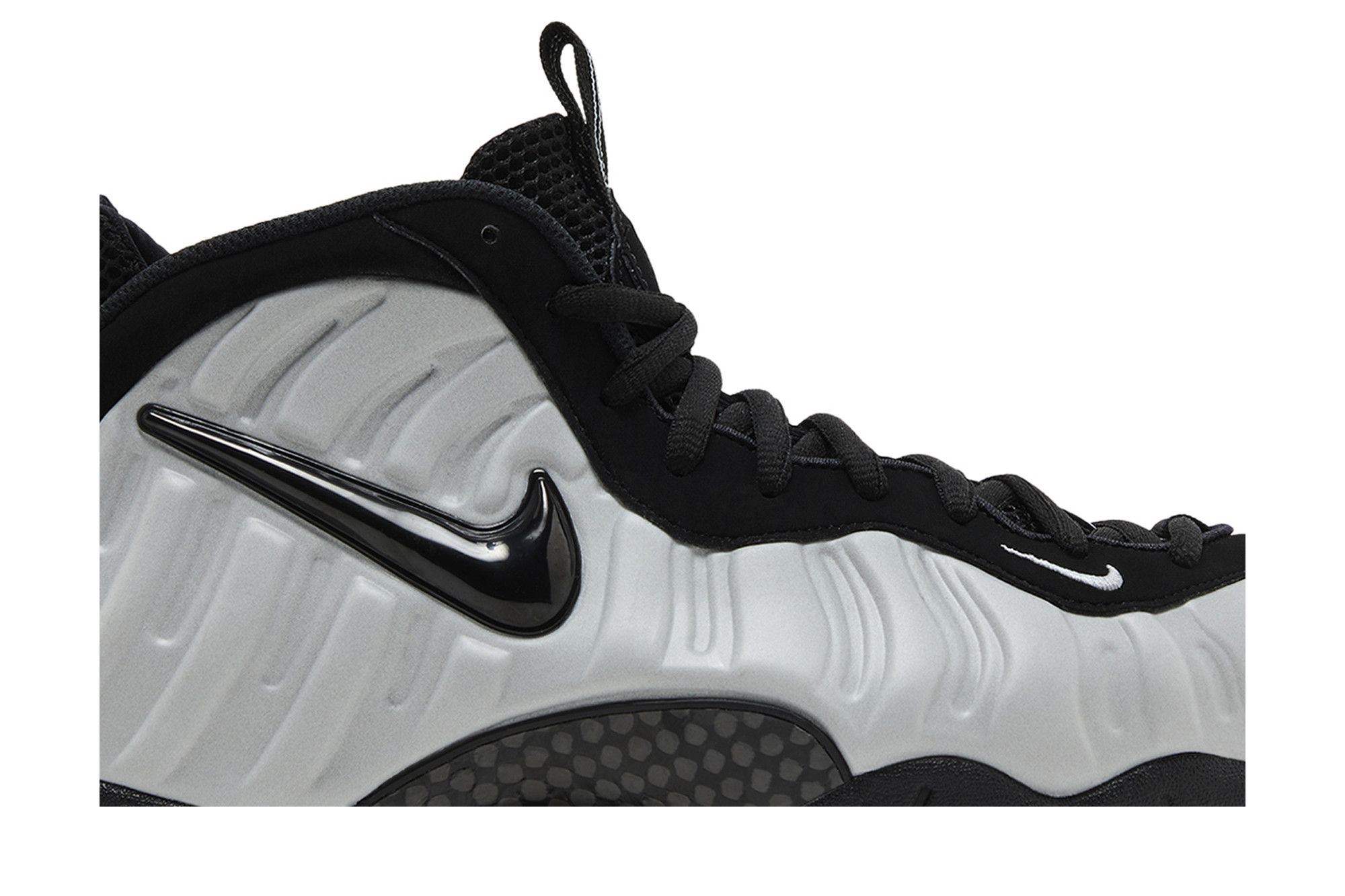 Nike foamposite black and white on sale