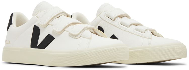 Veja Wmns Recife Chromefree Leather White Black