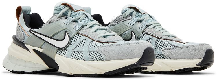 Nike Wmns V2K Run Light Pumice