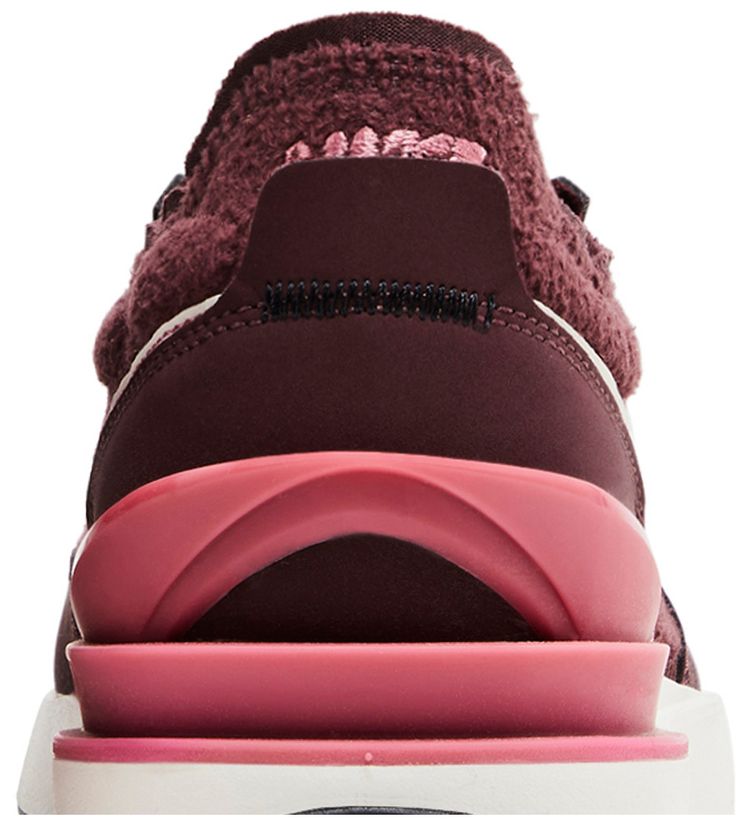 Nike Wmns Waffle One SE Burgundy Crush