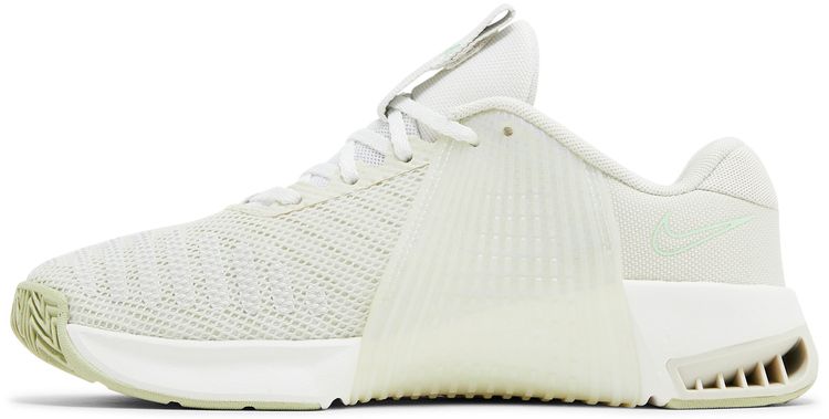 Nike Wmns Metcon 9 Premium Sea Glass Metallic Gold