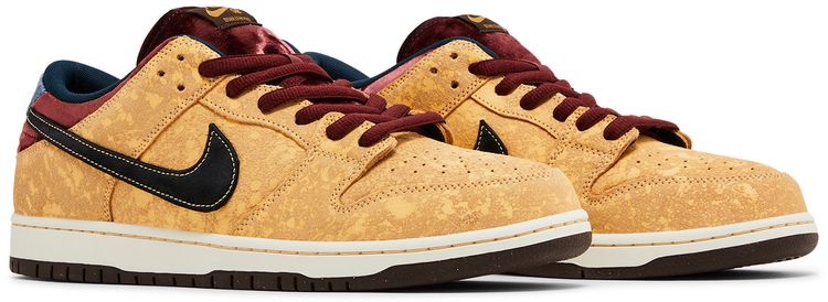 Nike Dunk Low SB City of Cinema