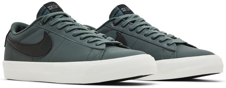 Nike Zoom Blazer Low Pro GT SB Vintage Green