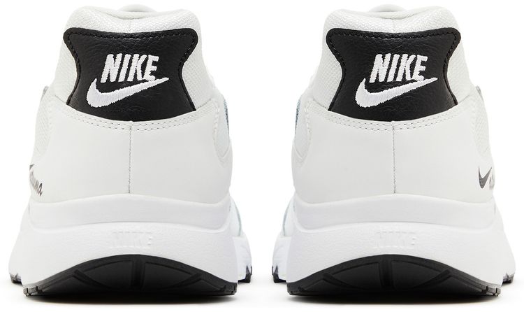 Nike Atsuma White