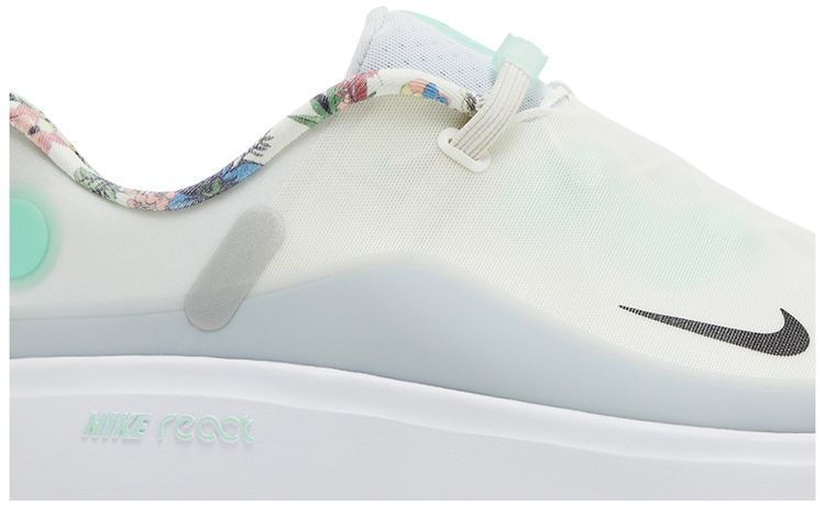 Wmns React Ace Tour White Mint Foam