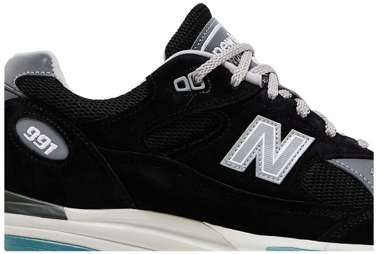 New Balance 991v2 Made in England Black