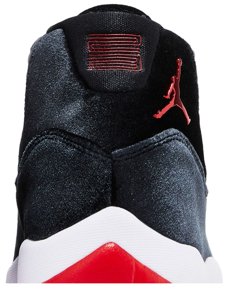 Wmns Air Jordan 11 Retro Bred Velvet