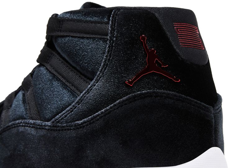 Wmns Air Jordan 11 Retro Bred Velvet