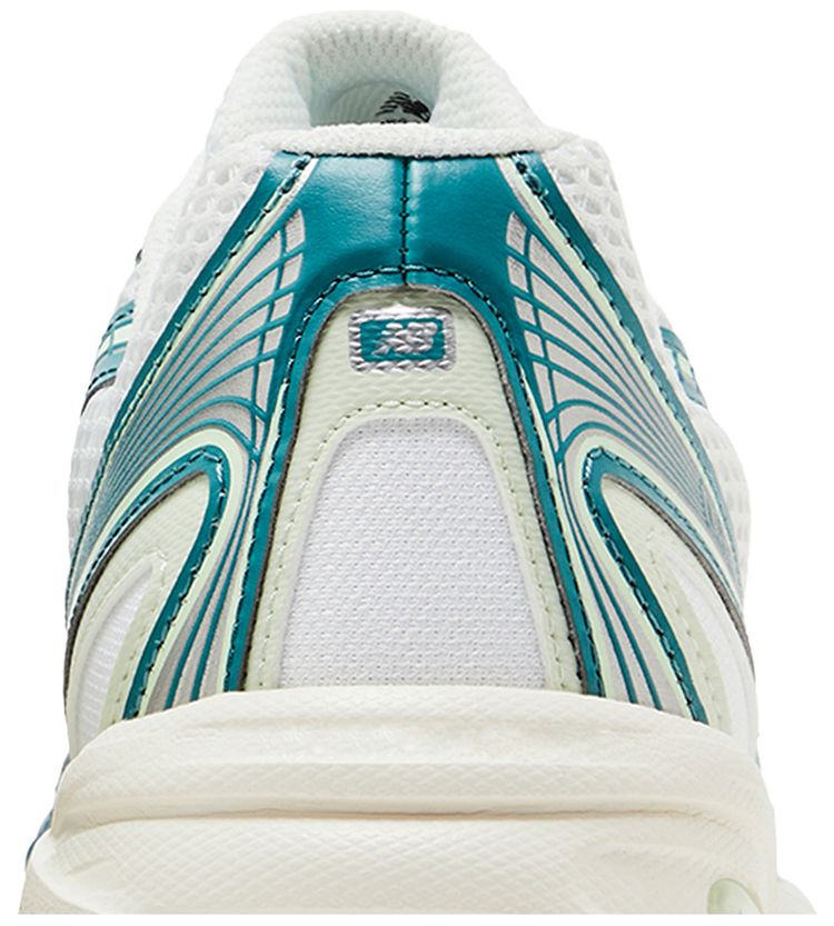 740v2 White Marsh Green