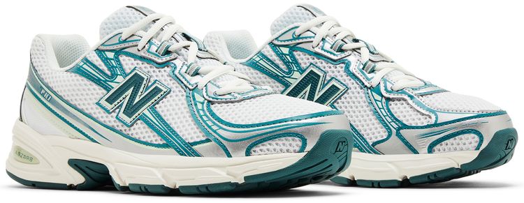 740v2 White Marsh Green