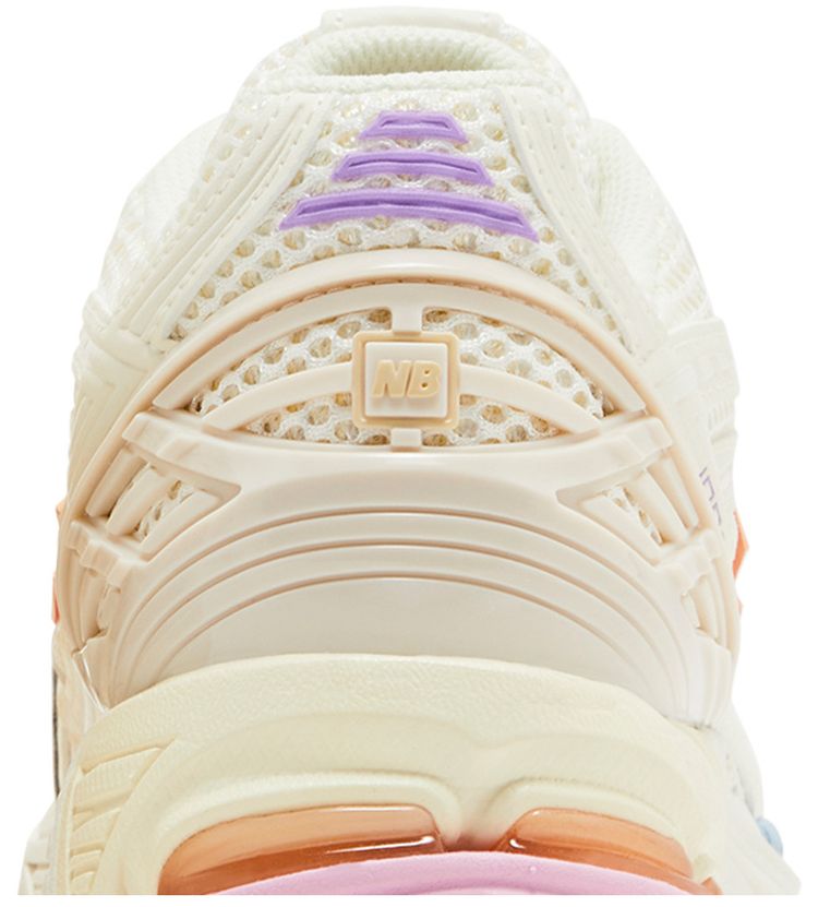 New Balance 1906R Sea Salt Pink Sugar