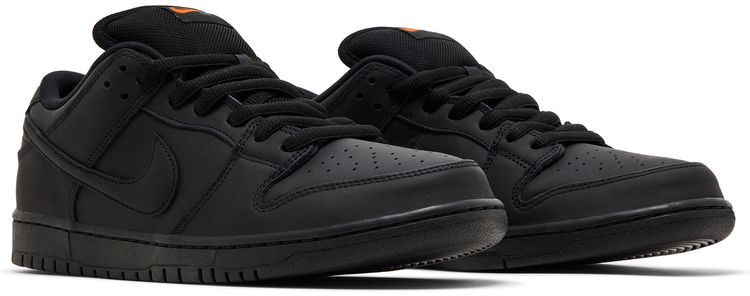 Dunk Low Pro SB Triple Black