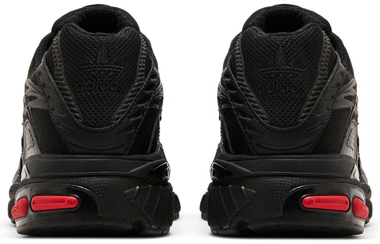 Adistar Cushion Black Scarlet