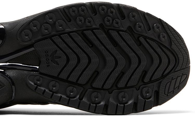 Adistar Cushion Black Scarlet