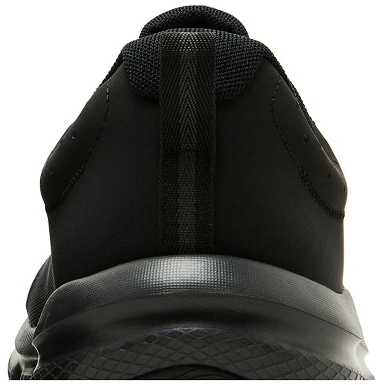 Under Armour Charged Assert 10 4E Wide Triple Black