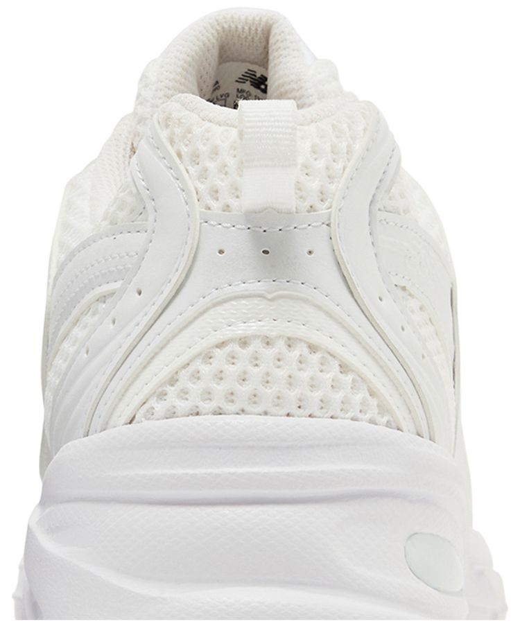 530 Triple White