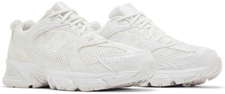 530 Triple White