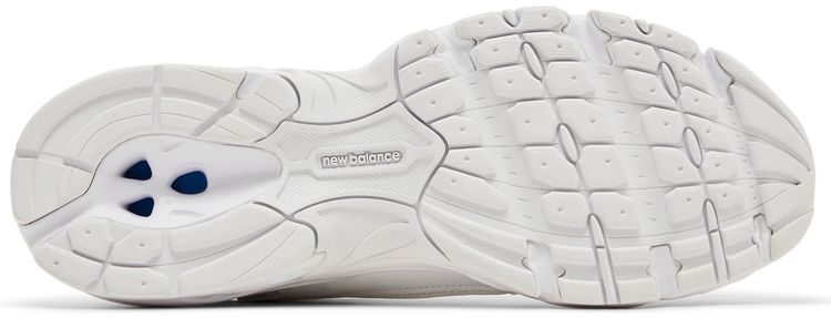 530 Triple White
