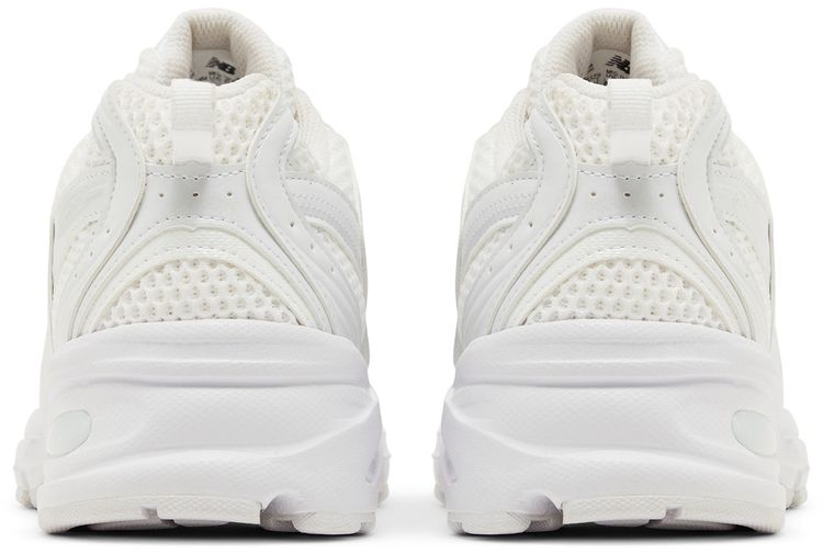 530 Triple White