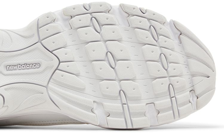 530 Triple White