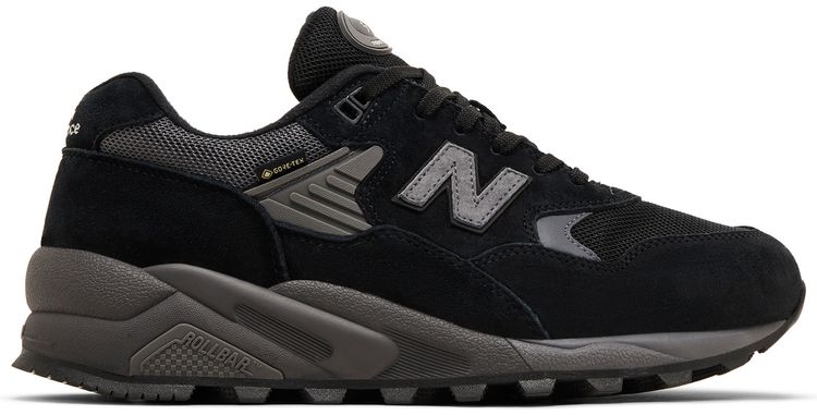 580 GORE TEX Black Magnet