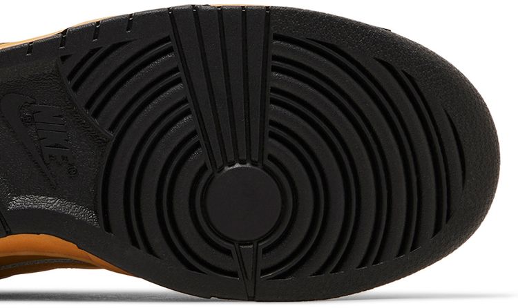 Nike Dunk Low SE Wheat