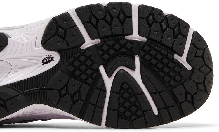 New Balance 2002R Big Kid Taro Lilac Glo