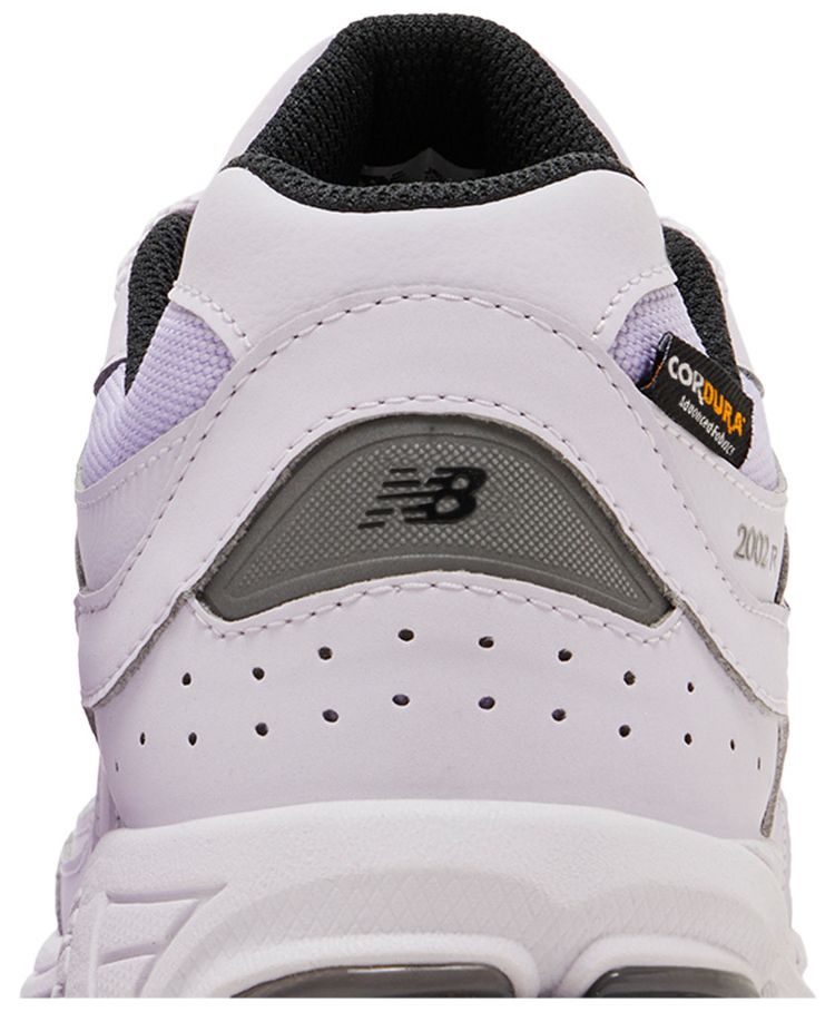 New Balance 2002R Big Kid Taro Lilac Glo