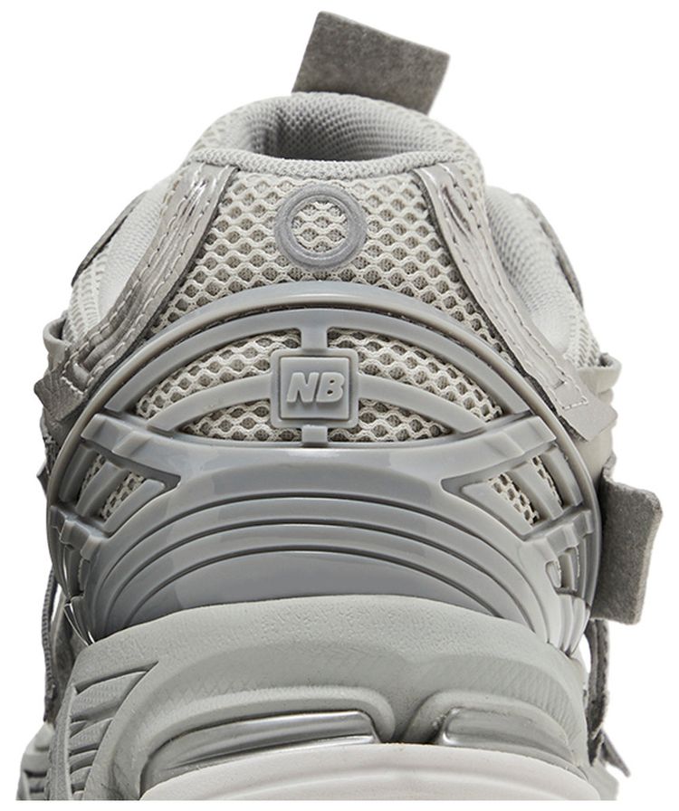 New Balance 1906A Concrete Silver Metallic