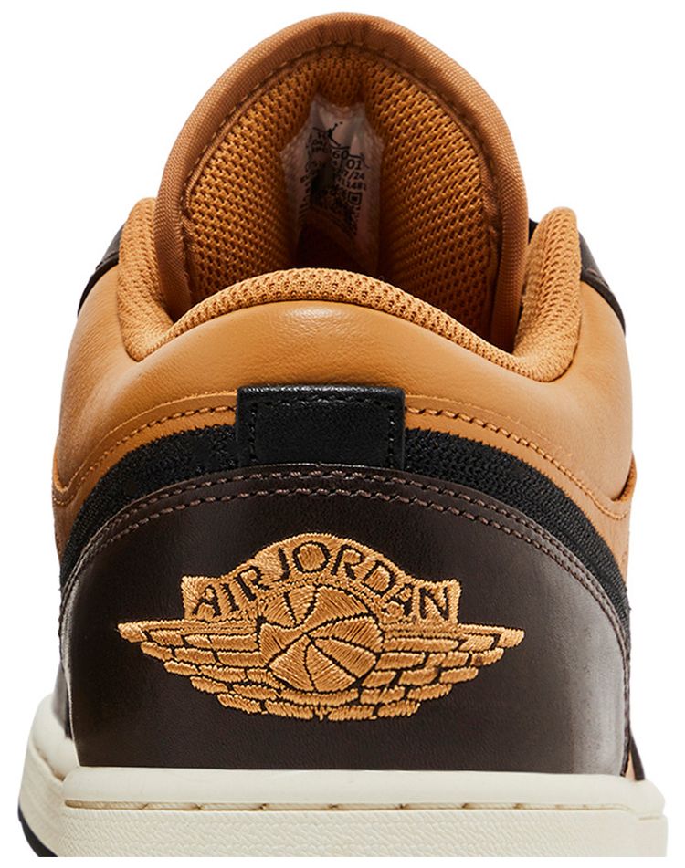Air Jordan 1 Low SE Flax Baroque Brown