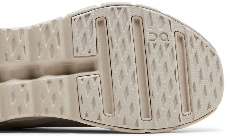 ON Loewe x Wmns Cloudtilt Sand