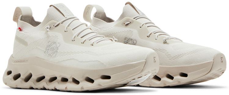 ON Loewe x Wmns Cloudtilt Sand