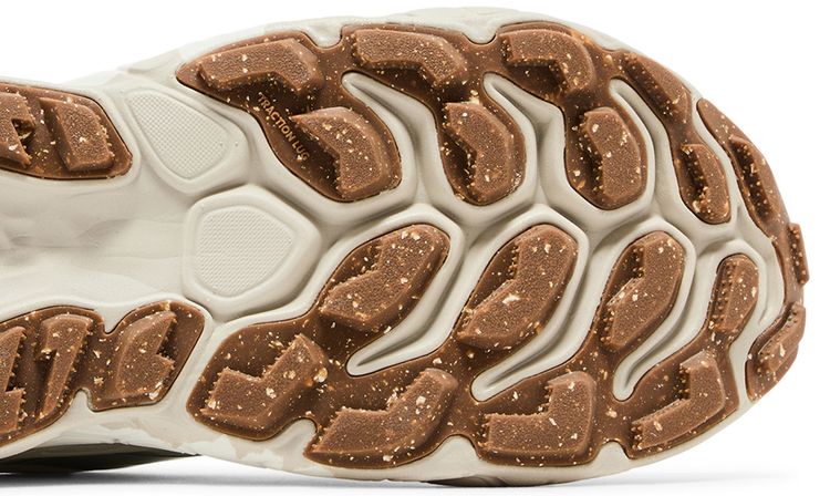 New Balance Fresh Foam X More Trail v3 White Grey Gum