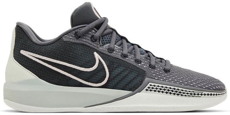 Nike Wmns Sabrina 1 Beyond the Game