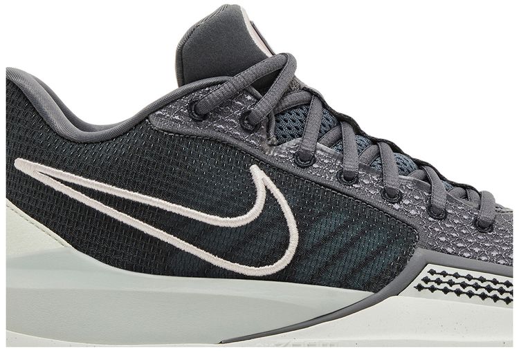 Nike Wmns Sabrina 1 Beyond the Game