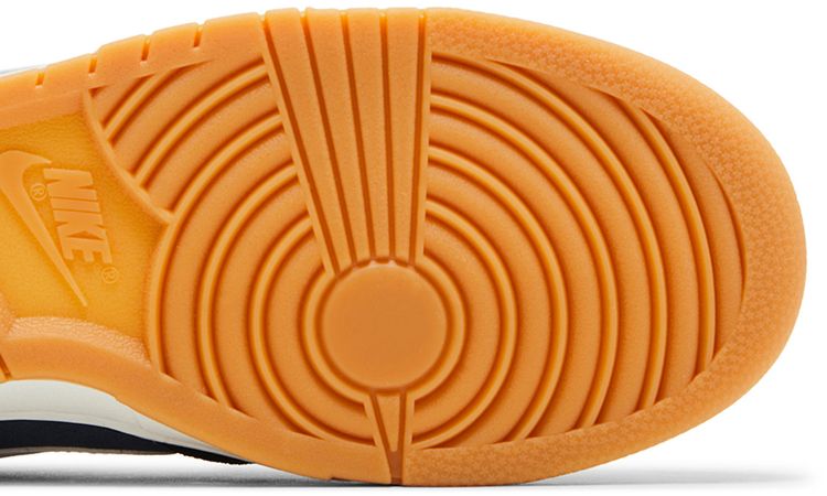 Nike Dunk Low SE Armory Navy Gum