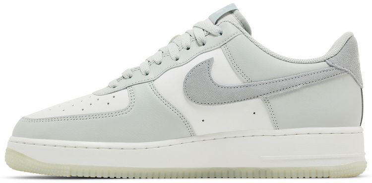 Air Force 1 07 LV8 Light Silver Pumice