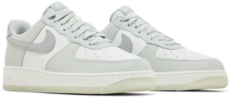 Air Force 1 07 LV8 Light Silver Pumice