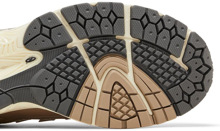 New Balance 1906R Beige Vachetta