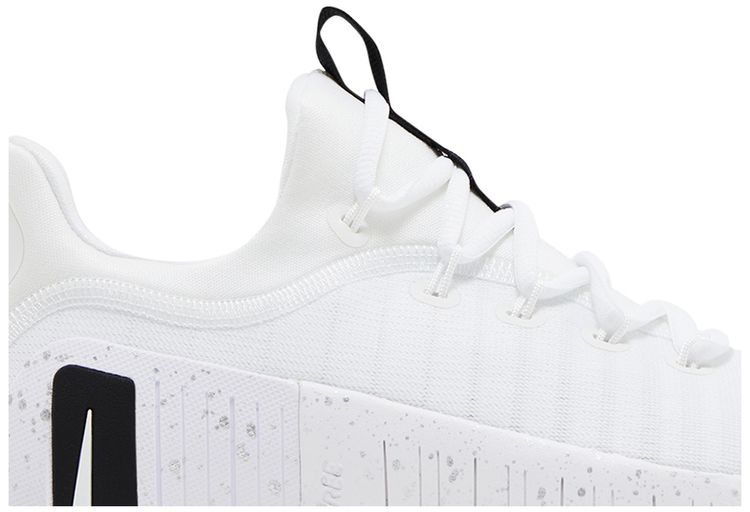 Wmns Free Metcon 6 White Metallic Silver Black