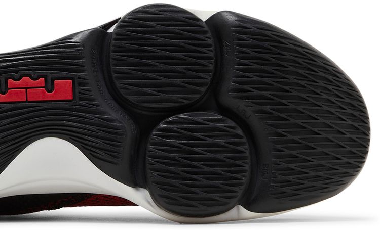 Nike LeBron Witness 4 Gym Red