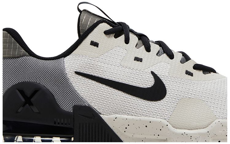 Air Max Alpha Trainer 5 Light Iron Ore Black